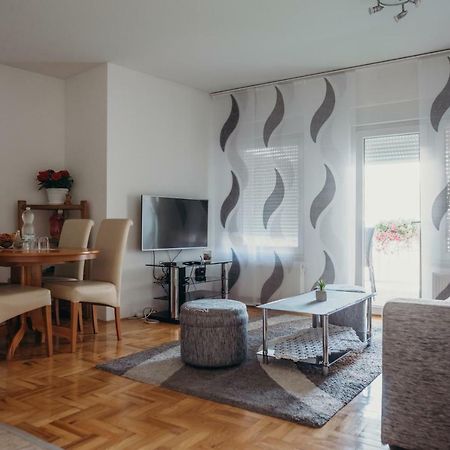 Apartman "Joka" Джяково Екстер'єр фото